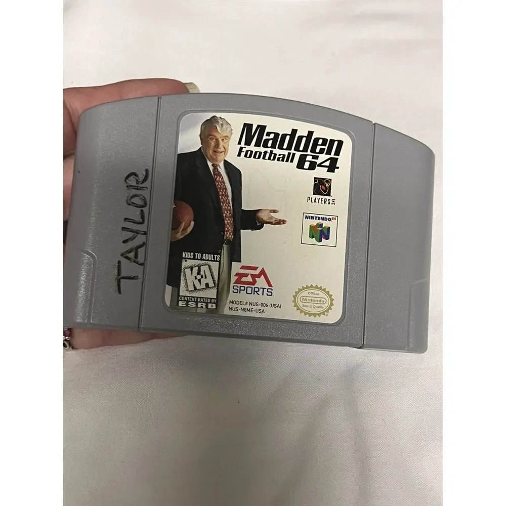 Madden Football 64 (Nintendo 64, 1997) N64 Video Game Combine Shipping‎ CUKa0